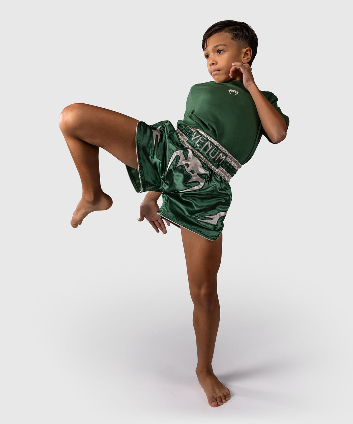 Short de Muay Thaï Venum Inferno – Vert Forêt/ Blanc Cassé