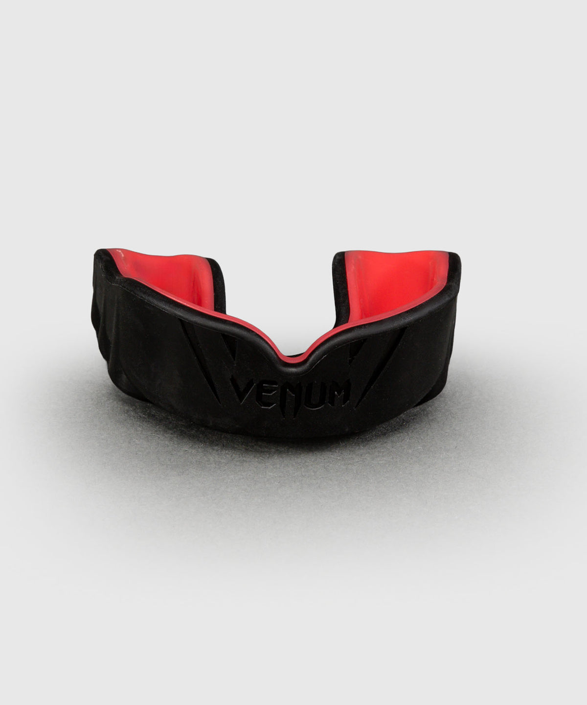 Venum Challenger Mouthguard - Black/Corail