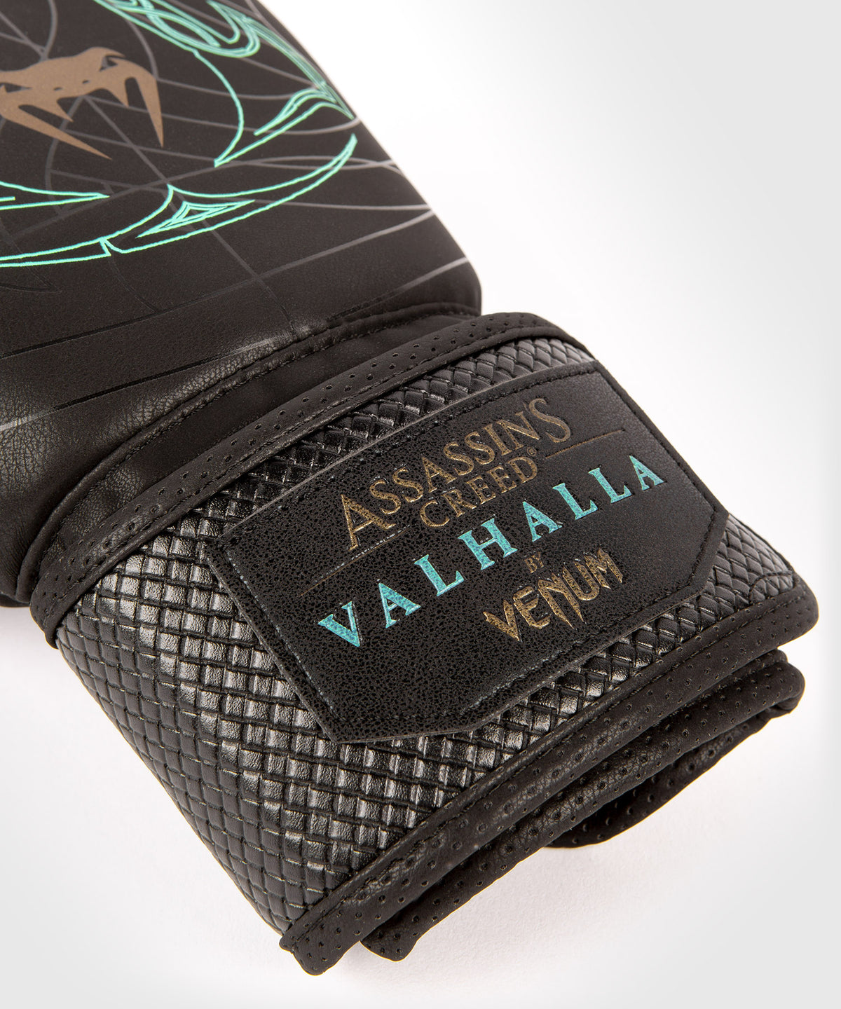 Venum Assassin's Creed Boxing Gloves - Black/Blue