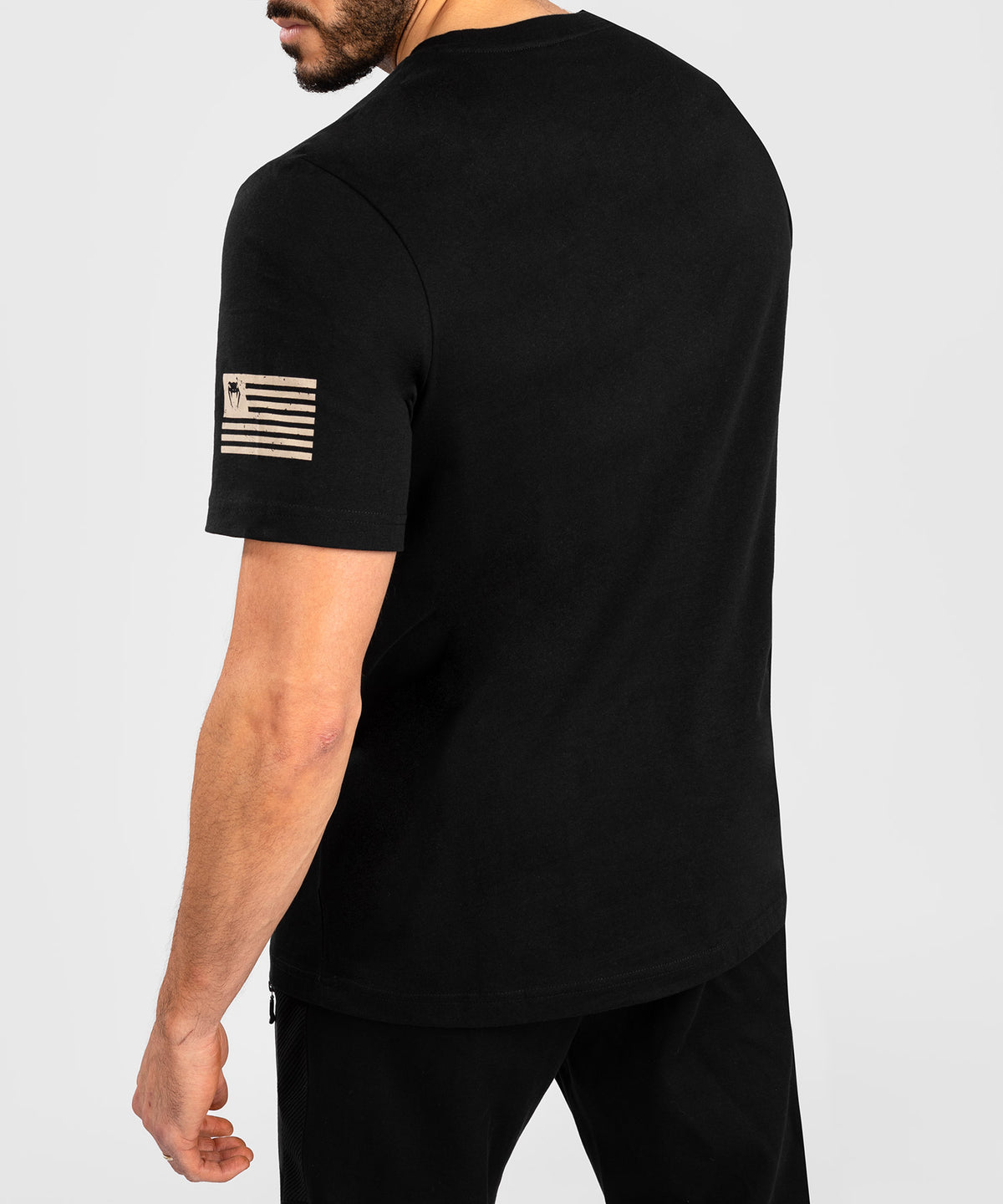 VENUM GIANT USA T-SHIRT - REGULAR FIT - SCHWARZ