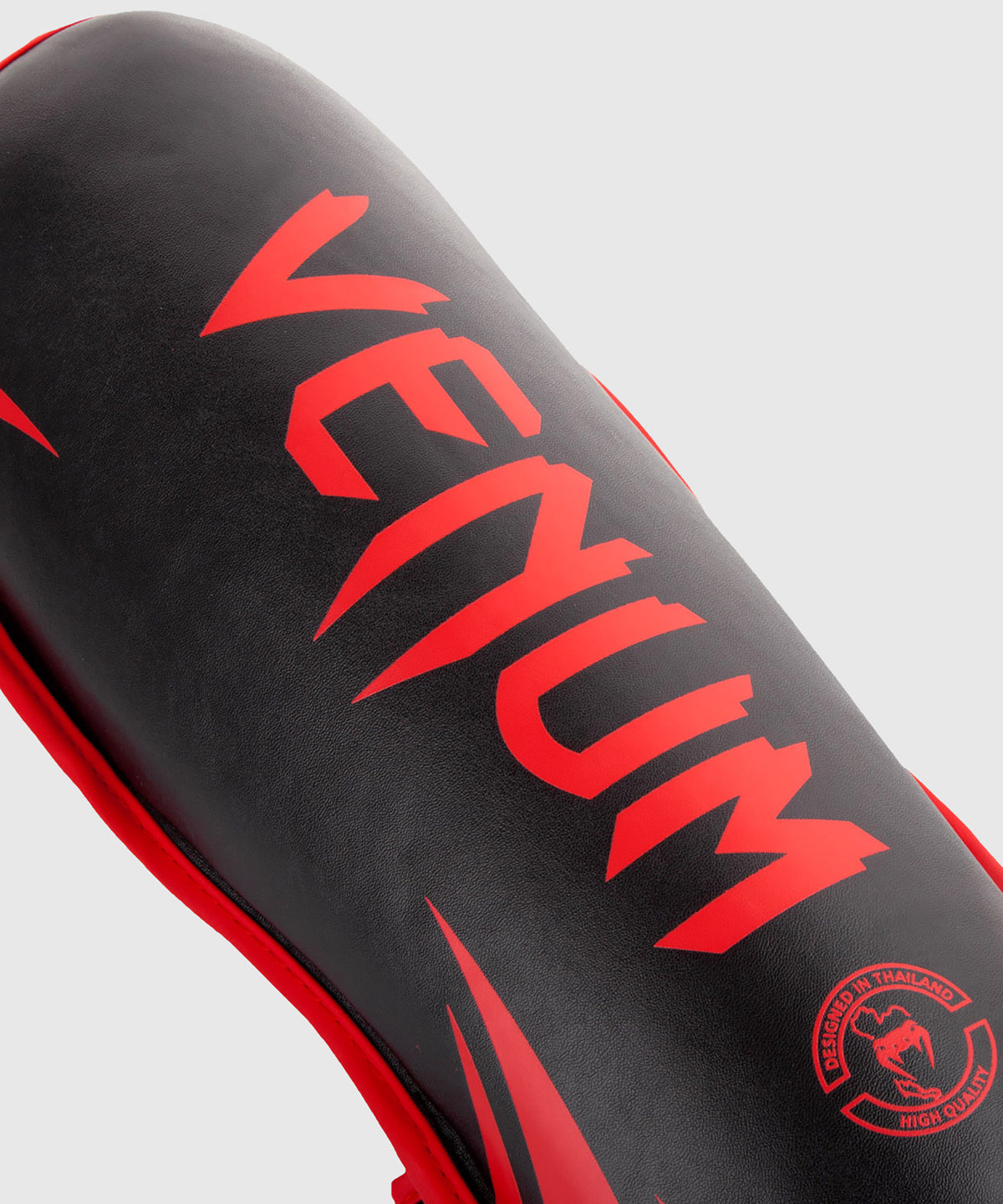 Venum Challenger Standup Schienbeinschützer - Schwarz/Rot - Exklusiv