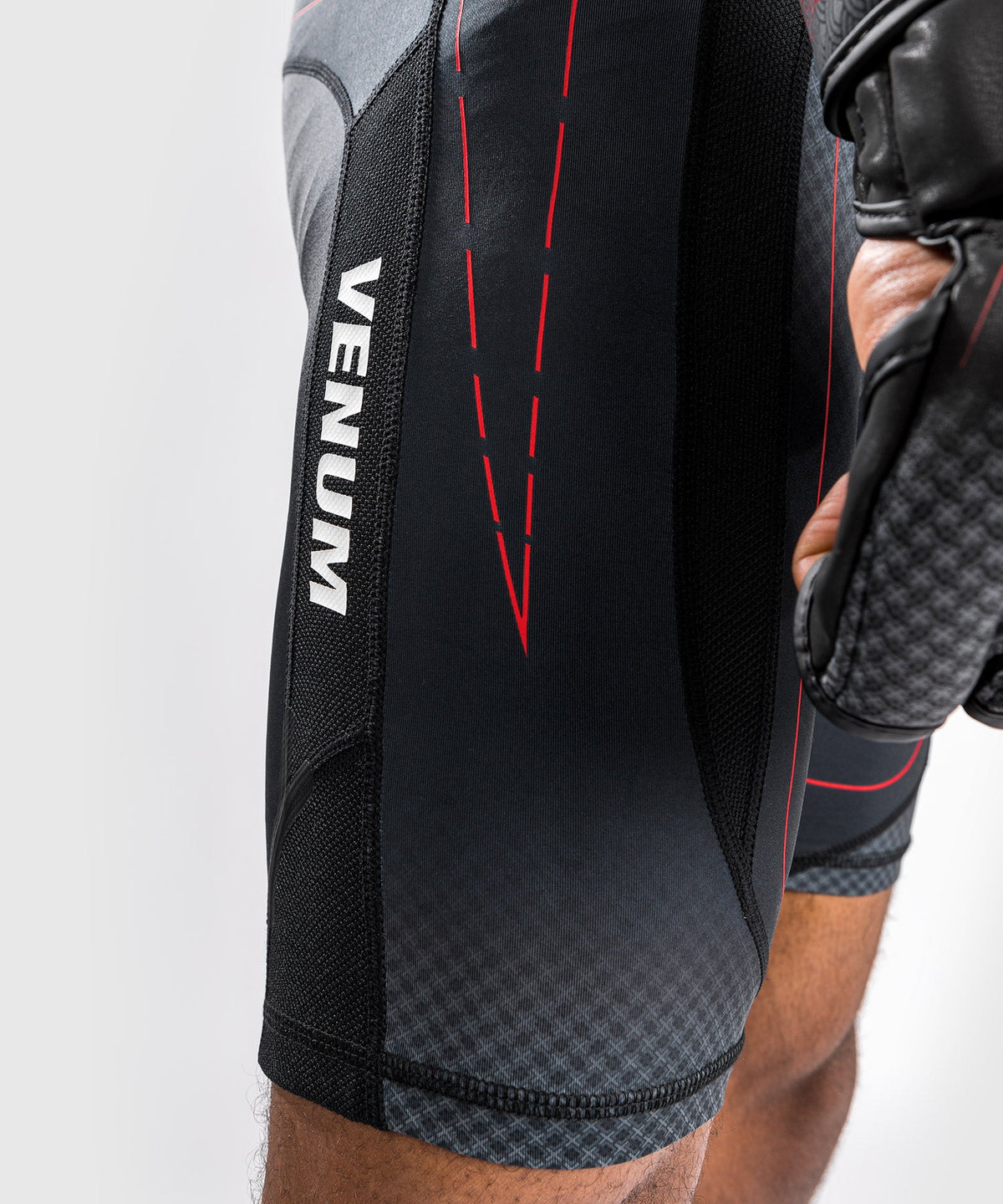 Short de compression Venum Okinawa 3.0 - Noir/Rouge