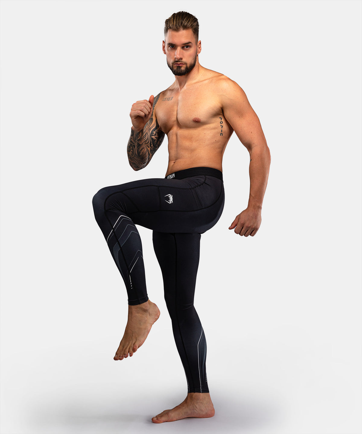 Venum Streamline Spats – Negro/Blanco
