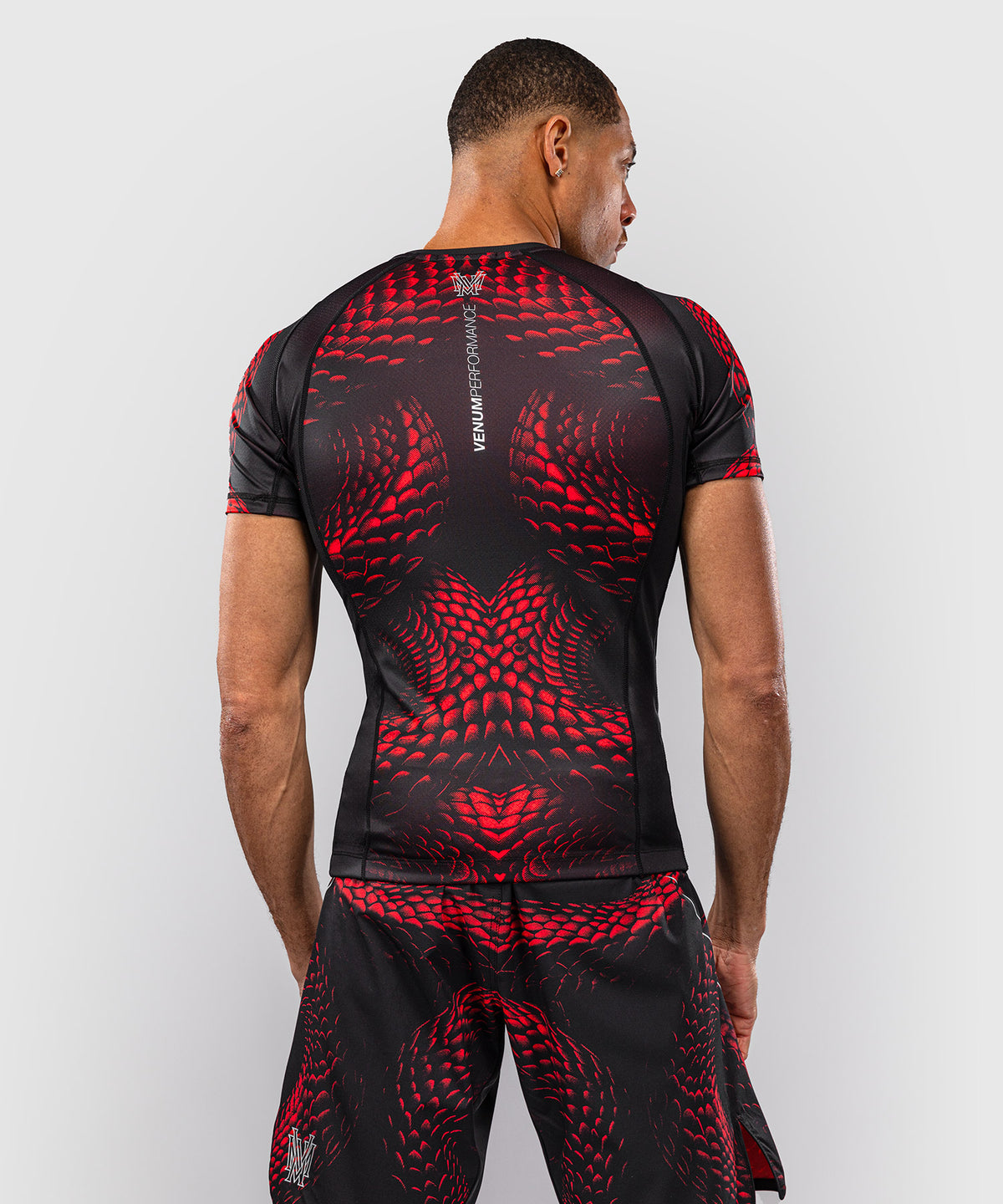 Rashguard à Manches Courtes Venum Matupa - Noir/Rouge/Argent