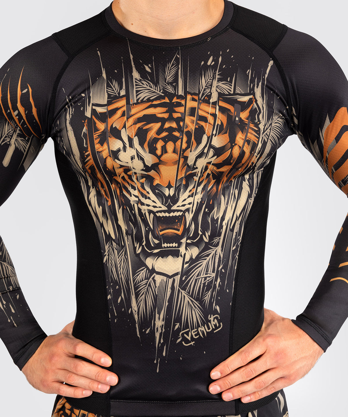 Venum Tiger Rashguard a Maniche Lunghe - Nero/Arancione Neon