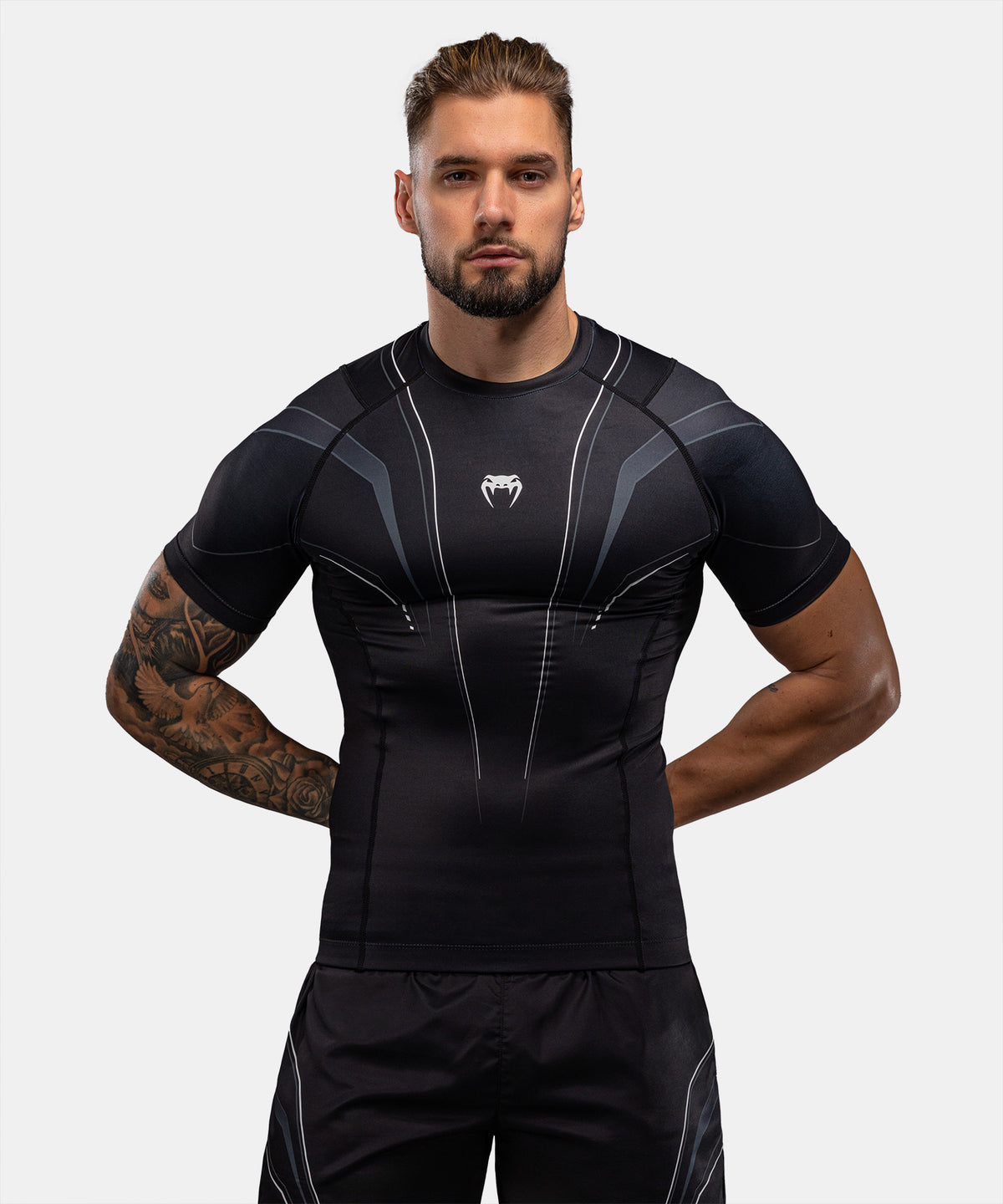Venum Streamline Rashguard a Maniche Corte – Nero/Bianco