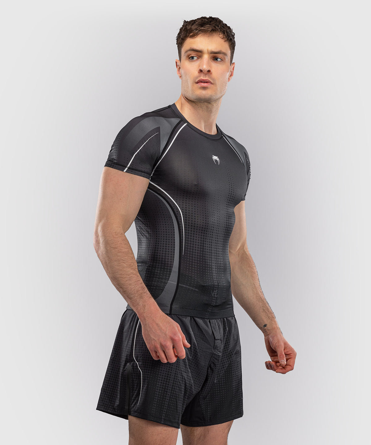 Rashguard à Manches Courtes Venum Stealth – Noir/Blanc