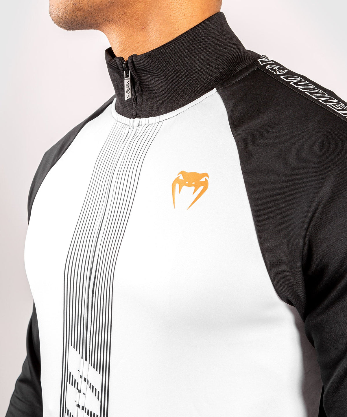 Veste Venum Club 212 – Noir/Blanc