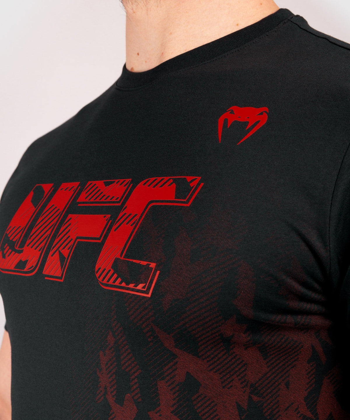 UFC Venum Authentic Fight Week Herren Kurzarm-Baumwoll-T-Shirt - Schwarz