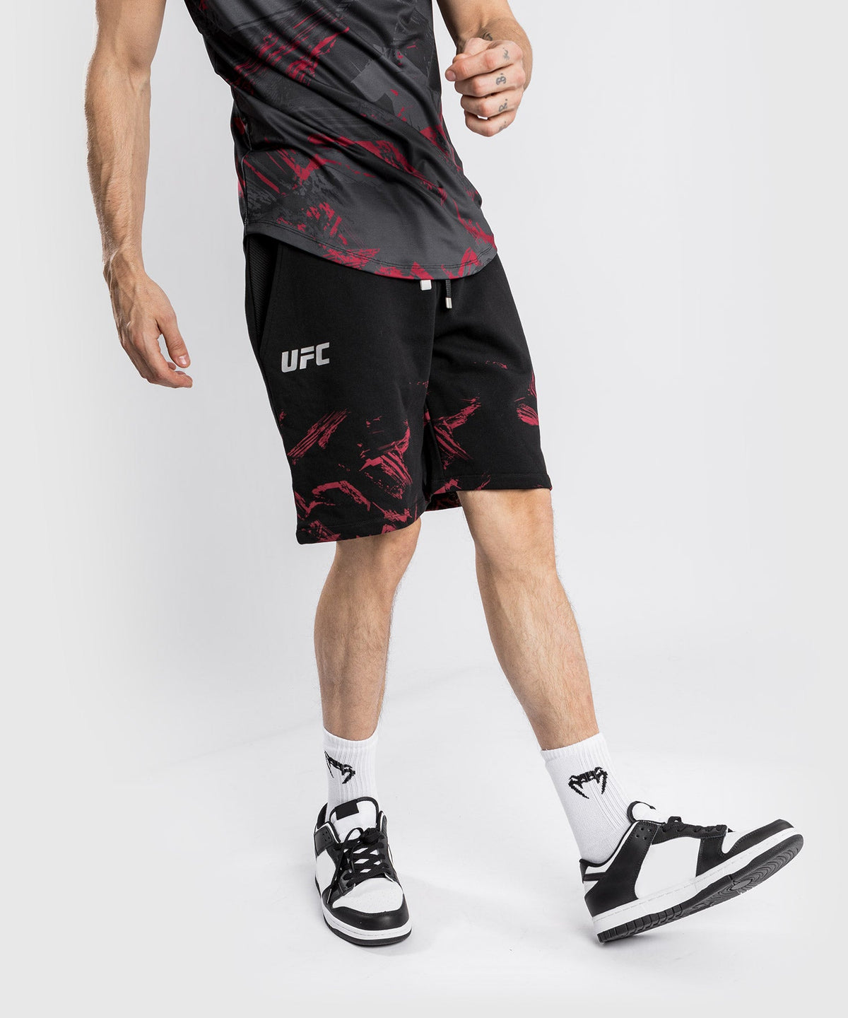 Venum Authentic Fight Week 2.0 UFC Baumwoll-Shorts - Schwarz/Rot