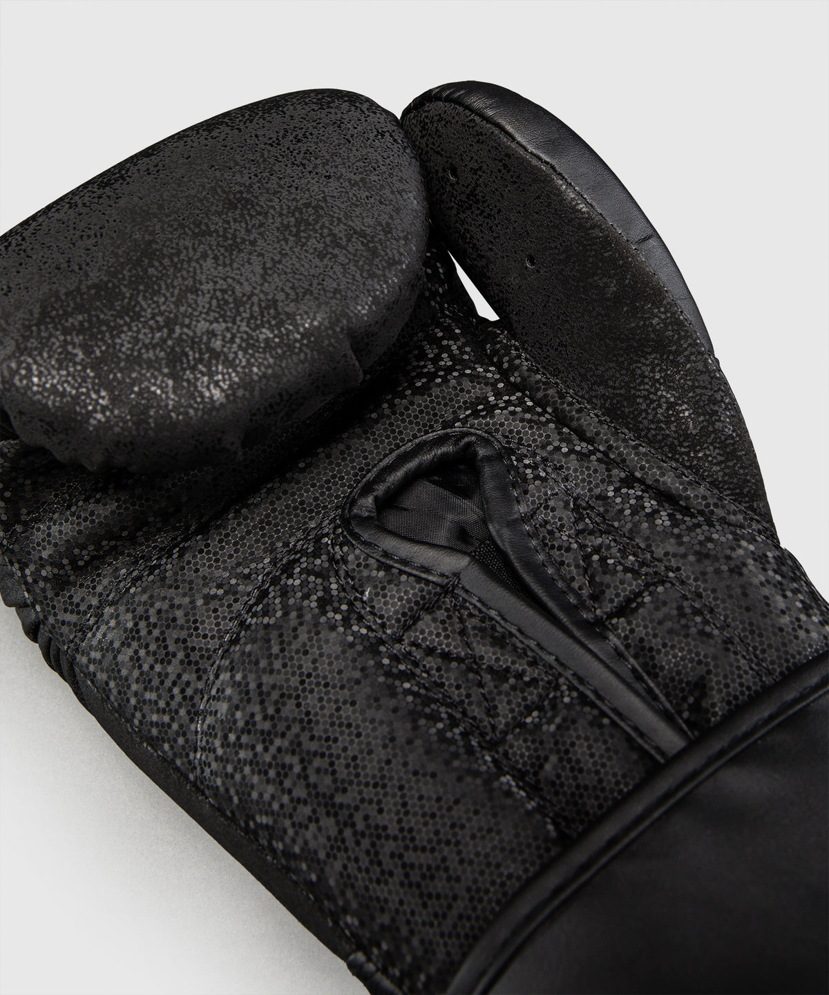 Venum Stone 2.0 Boxhandschuhe – Schwarz