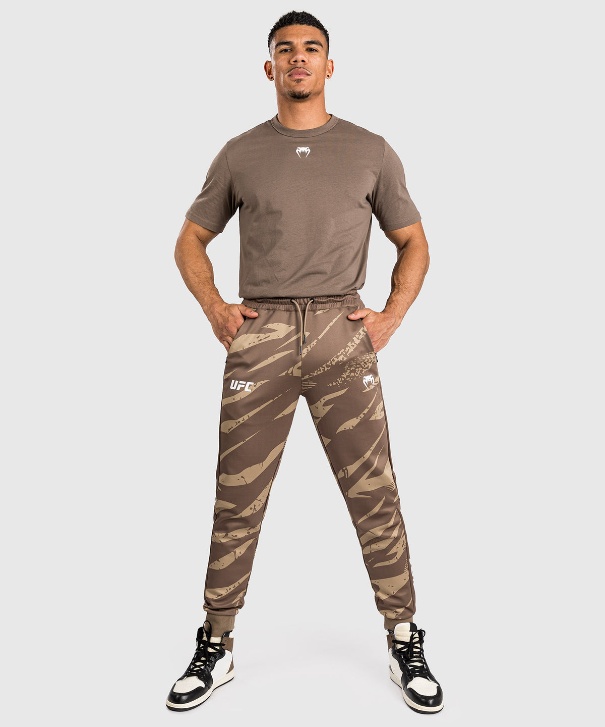 UFC Adrenaline by Venum Fight Week Herrenhose - Desert Camo