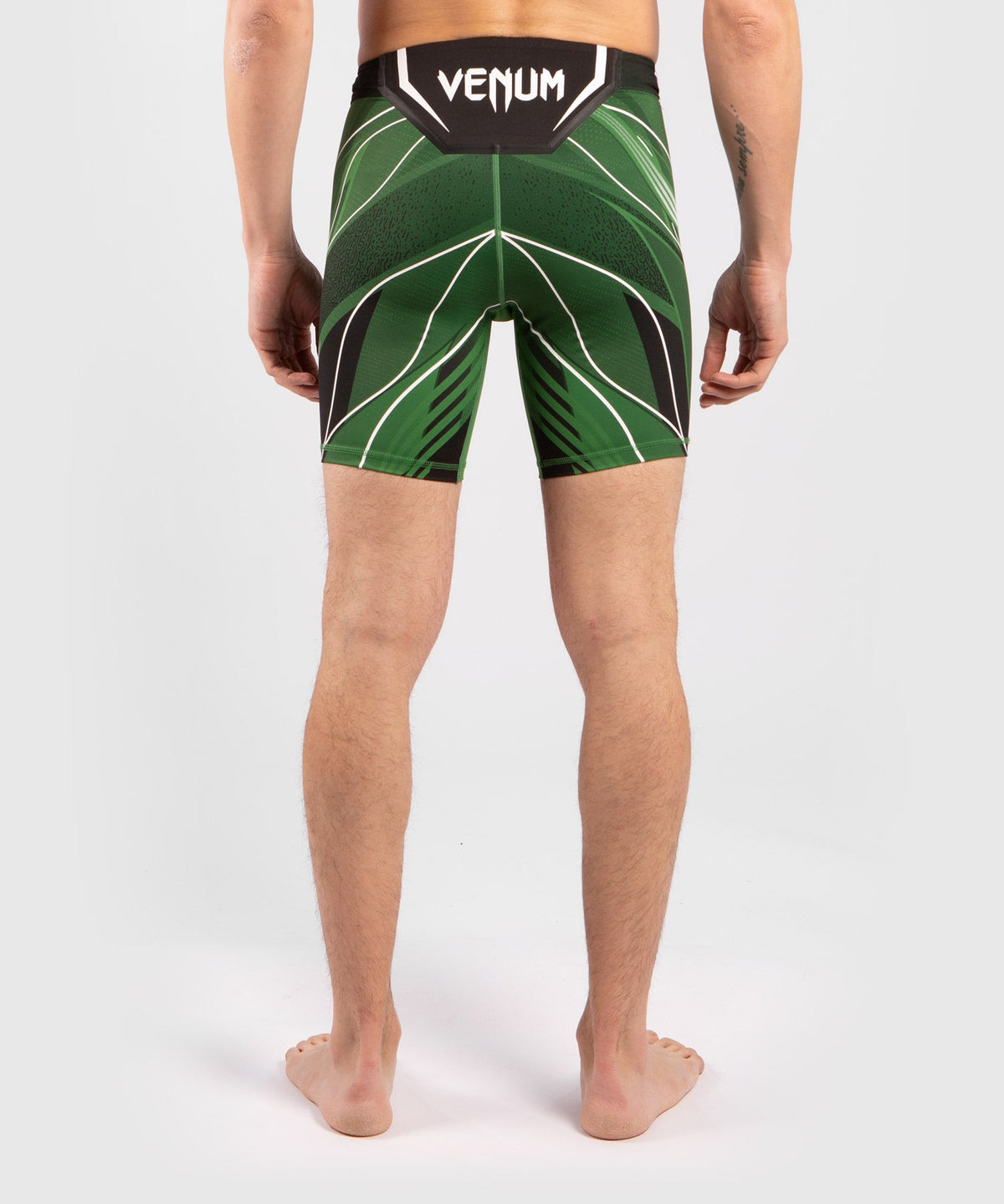 UFC Herren Kompressionsshorts Venum Authentic Fight Night - Short Cut - Grün
