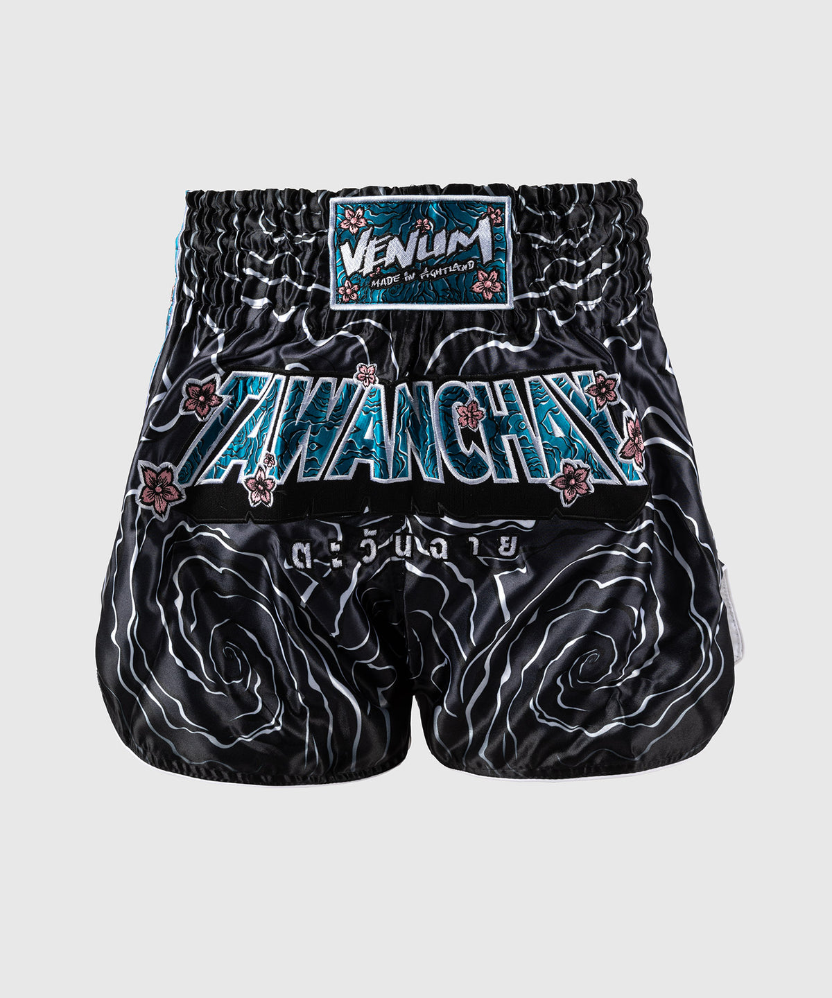Venum x Tawanchay Muay Thaï Shorts – Schwarz/Weiß