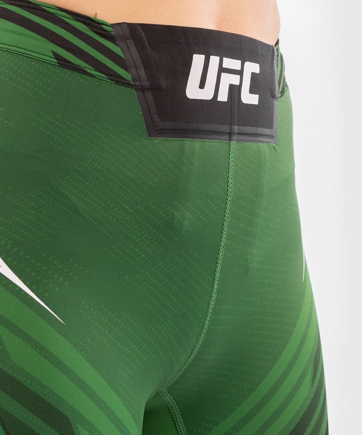 Kompressionsshorts für Frauen UFC Venum Authentic Fight Night - Lang geschnitten - Grün