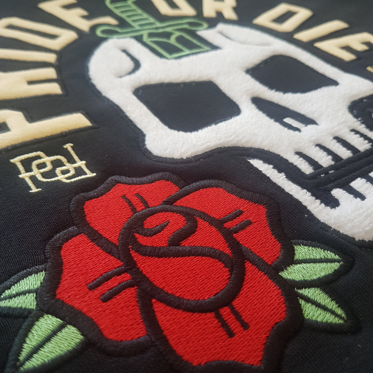 Pride Or Die Stay Sharp Sweatshirt - Schwarz