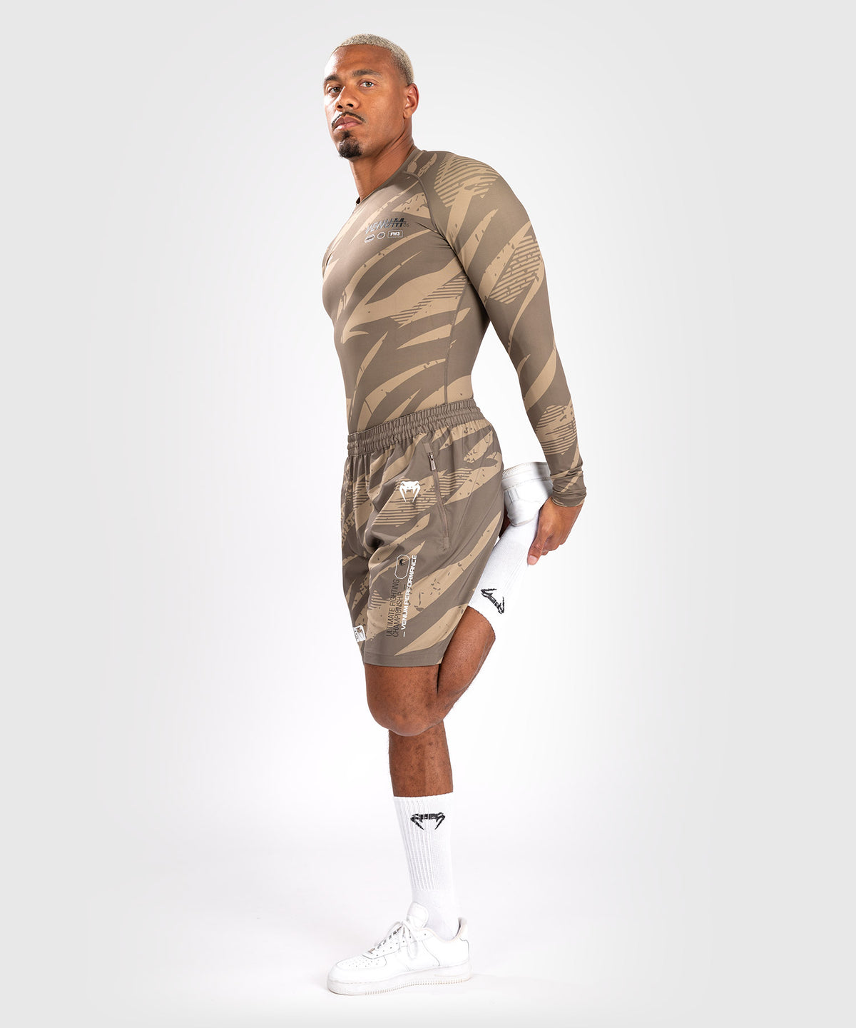 UFC Adrenaline By Venum Fight Week Performance Pantalón Corto para Hombre - Desert Camo