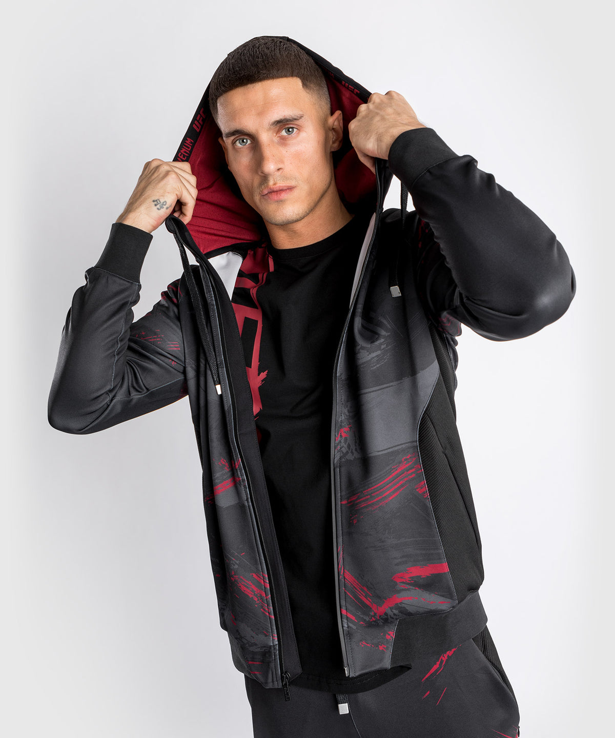 UFC Venum Authentic Fight Week 2.0 Zipped Sweatshirt – Schwarz/Rot
