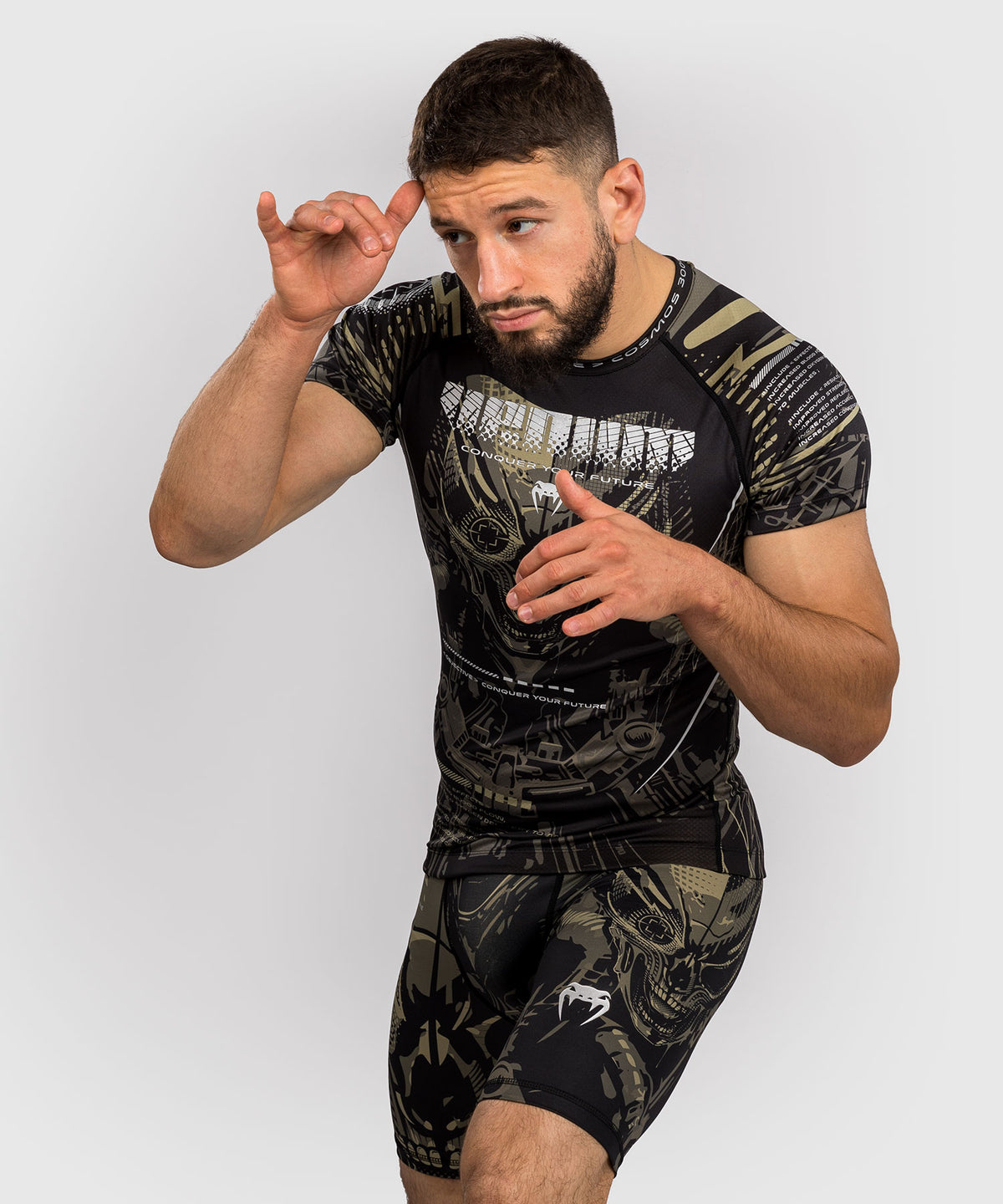 Venum Invader Kurzarm Rashguard - Schwarz/Sand