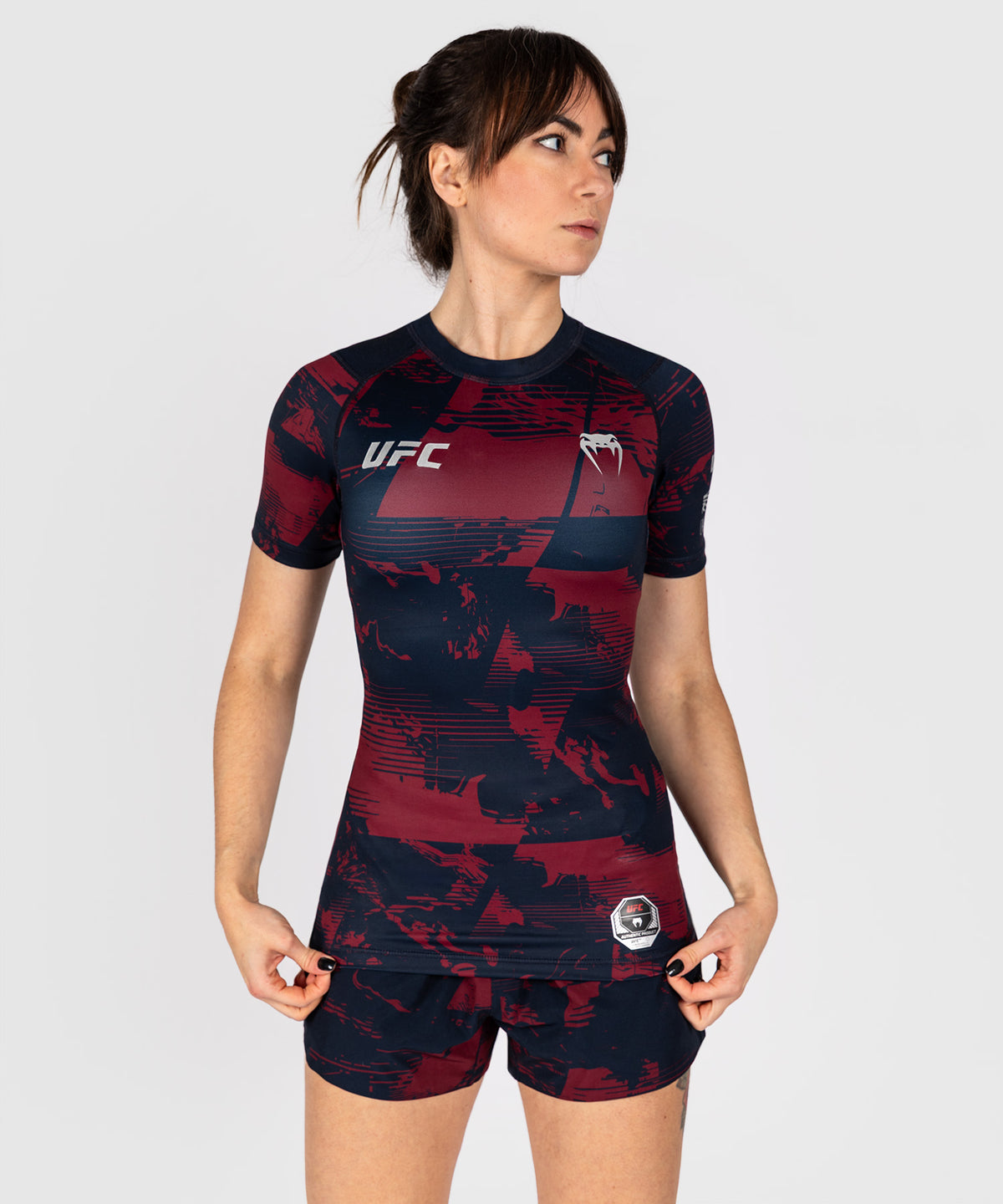 UFC Zenith by Venum Authentic Fight Week Rashguard maniche corte Performance Donna - Blu navy/Bordeaux/Argento