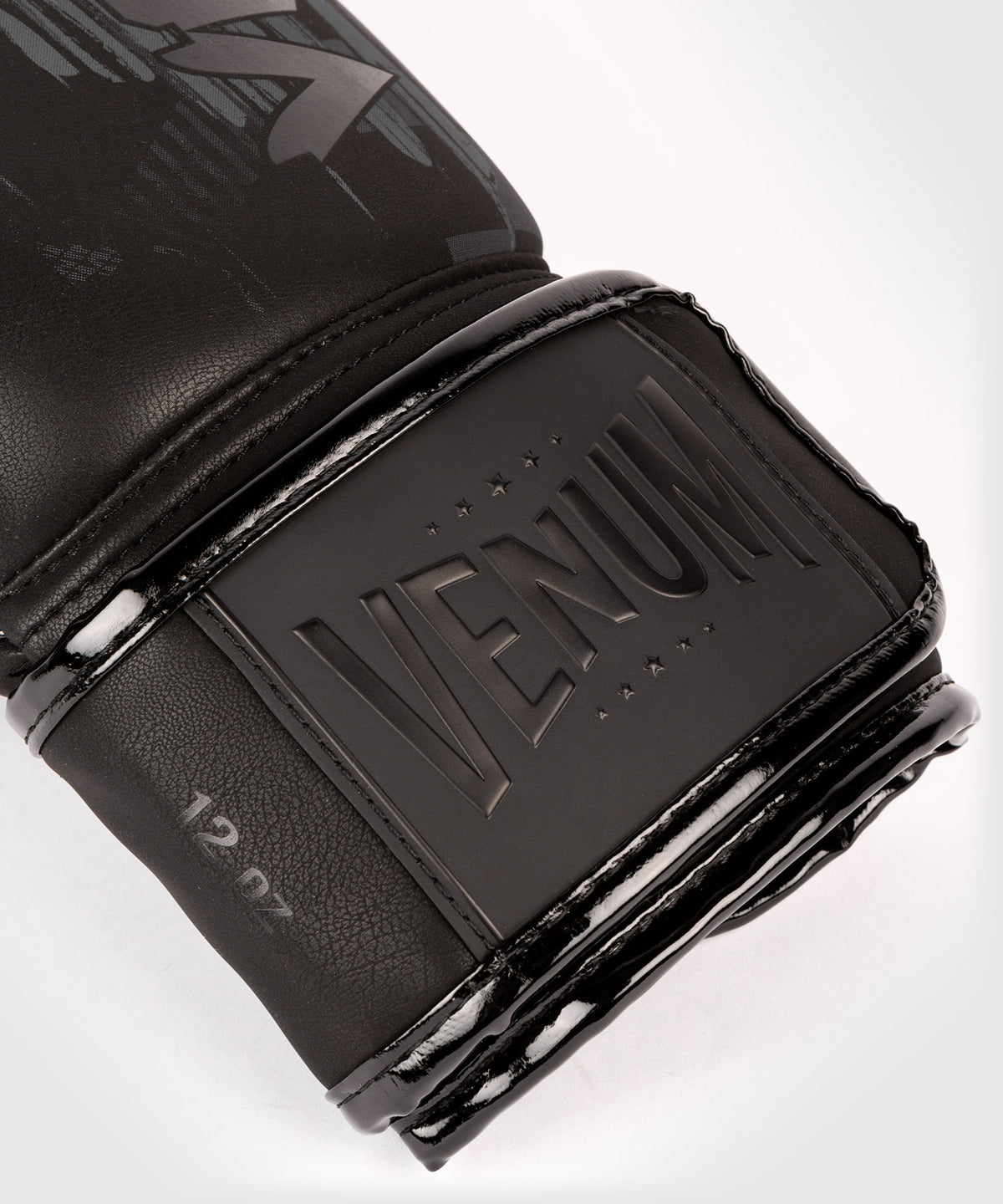 Venum Skull Boxing Gloves - Black/Black