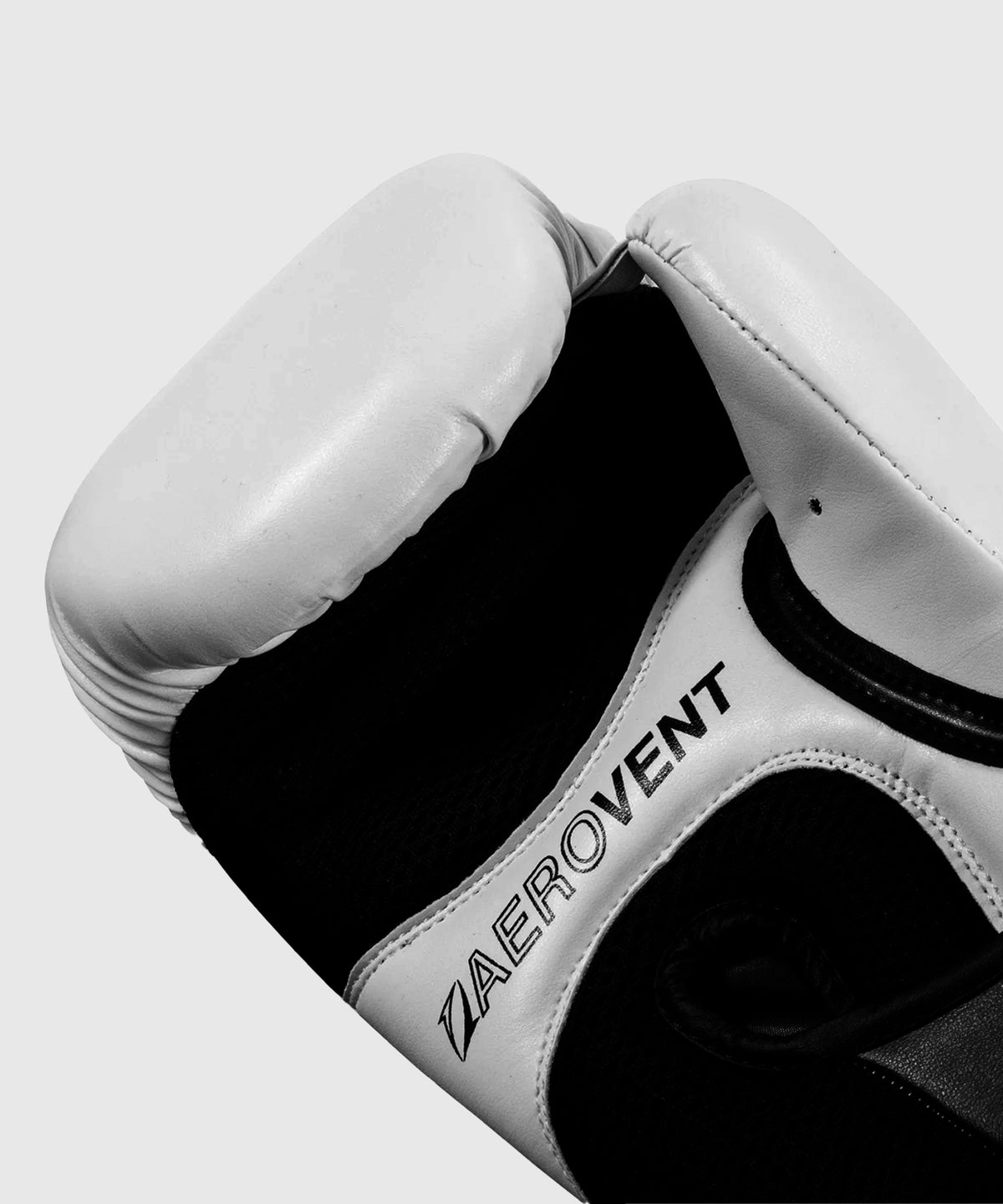 Title Boxing Vegan Fitness Guantoni da Boxe - Bianco/Nero