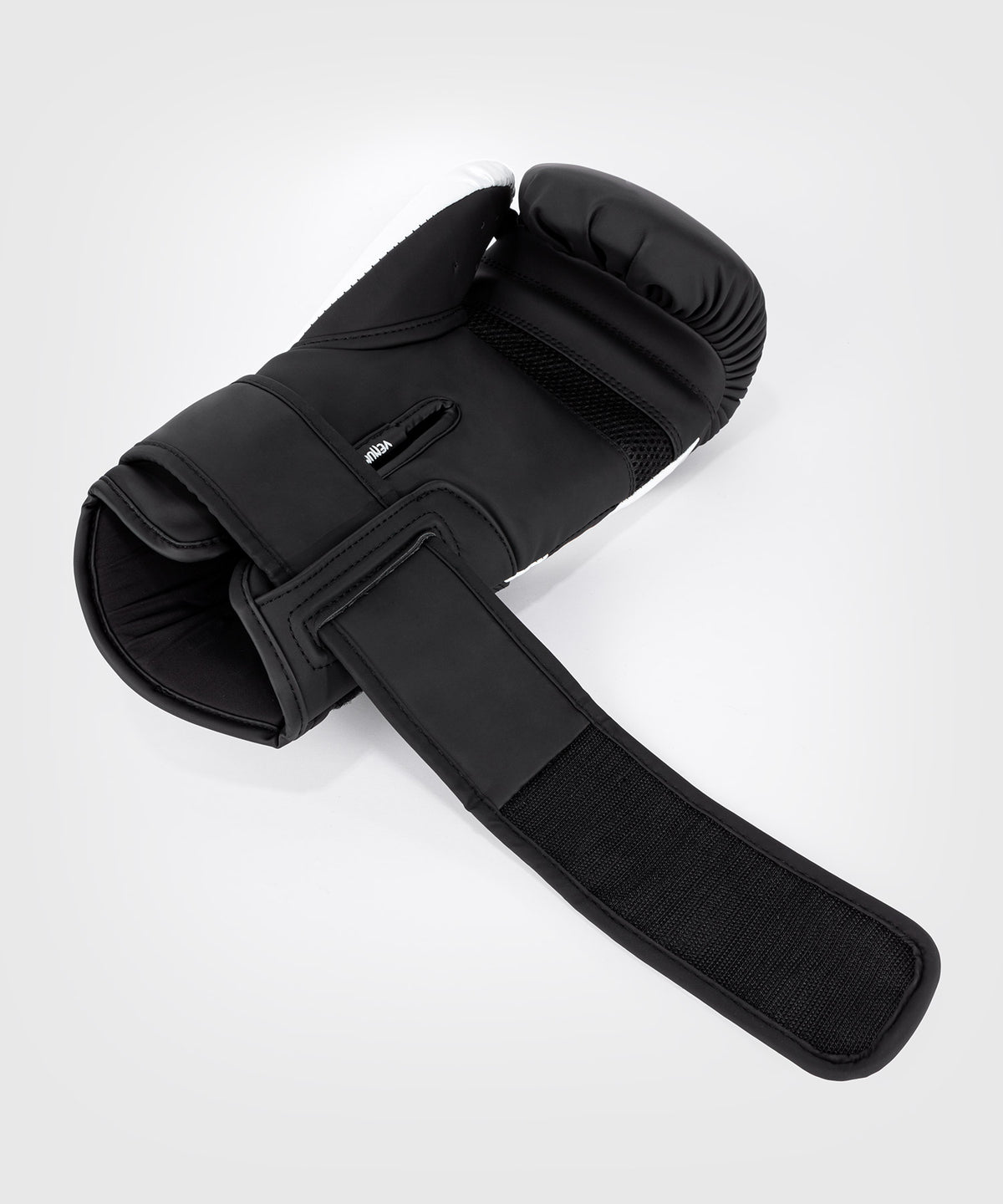 Gants de boxe Venum Challenger 4.0 - Noir/Blanc