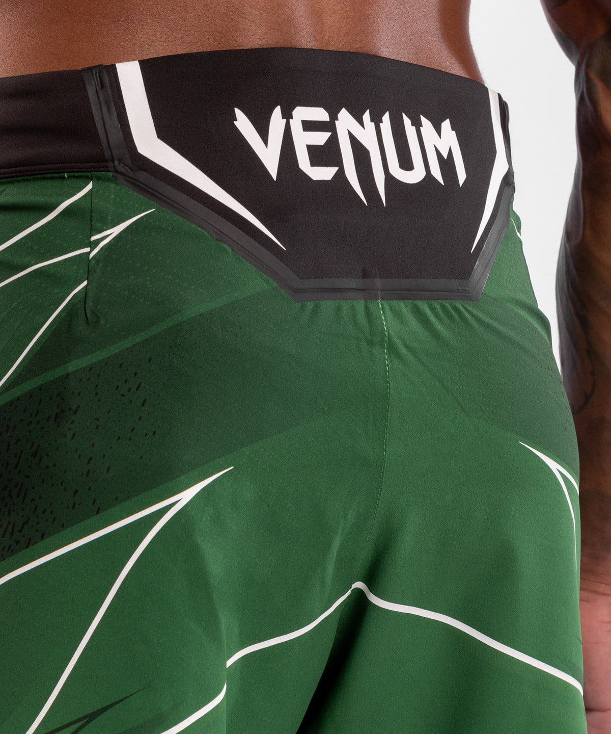 UFC Herren Fightshorts Venum Authentic Fight Night - Kurz geschnitten - Grün