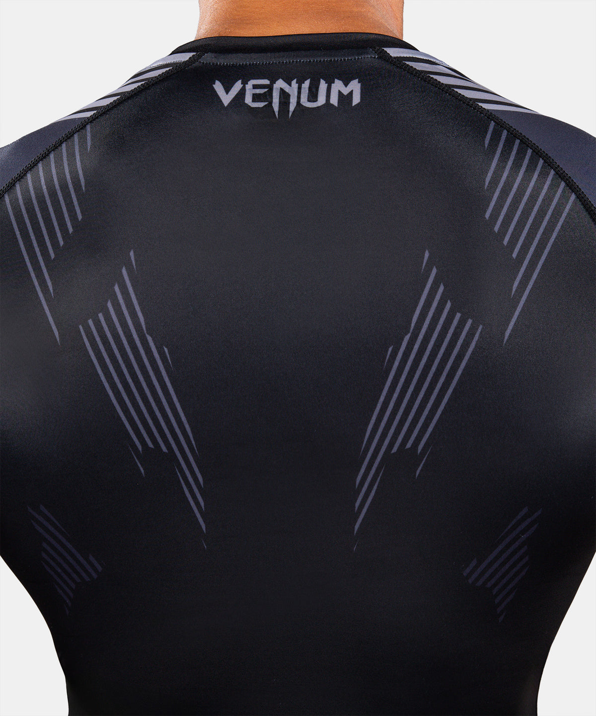 Venum No-Gi 6.0 Rashguard Manga Corta - Negro/Gris