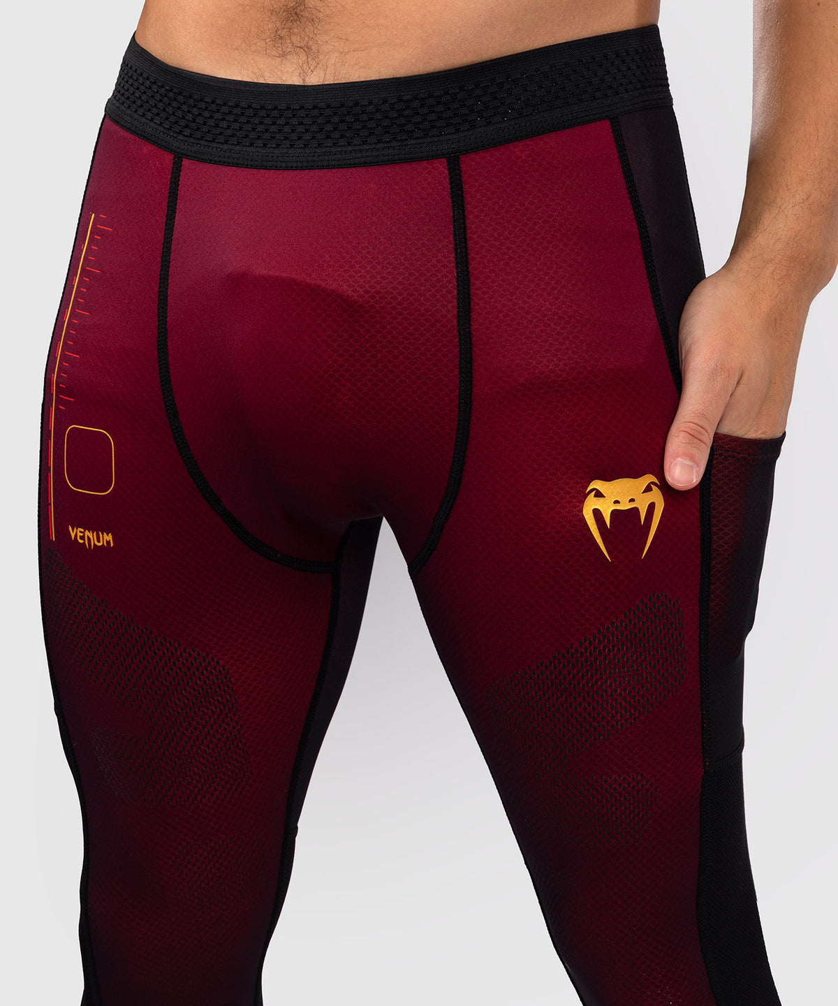 Venum Tactical XT Spats - negro/borgoña/oro