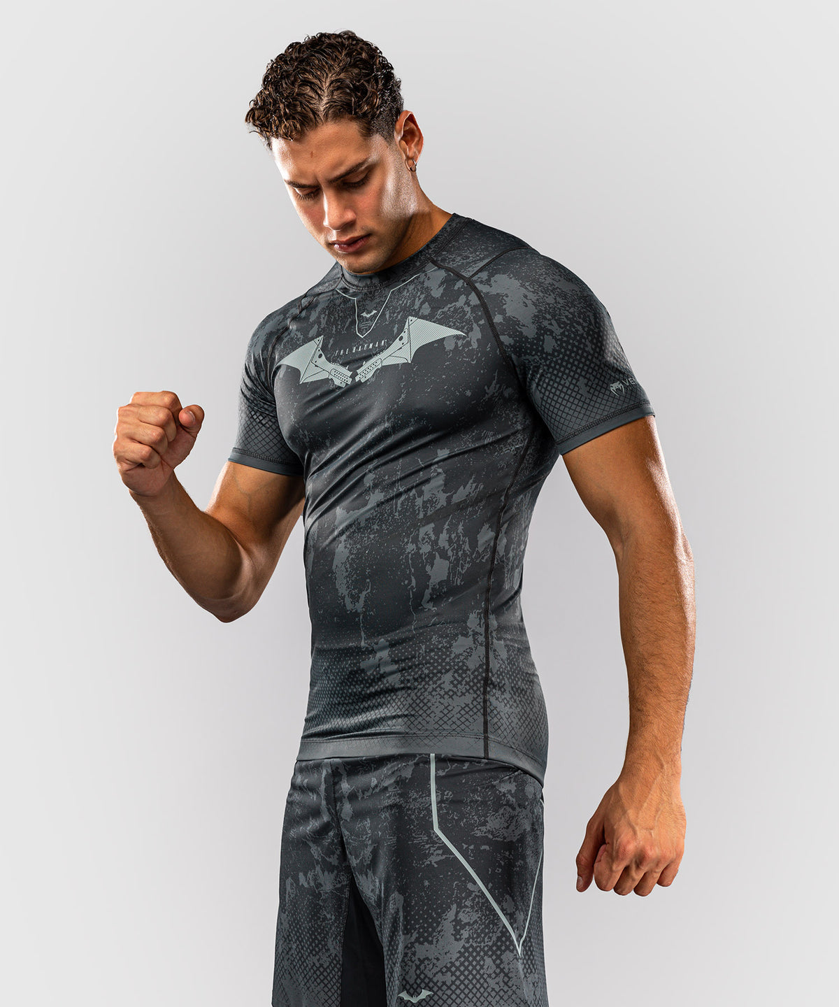 Venum x Batman Kurzarm-Rashguard - Grau