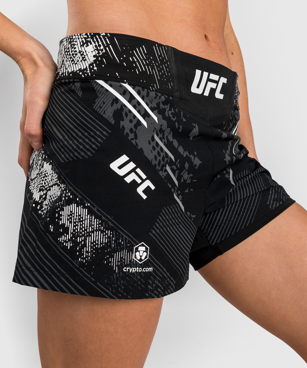 Short de Combat pour Femmes UFC Adrenaline by Venum Authentic Fight Night - Noir