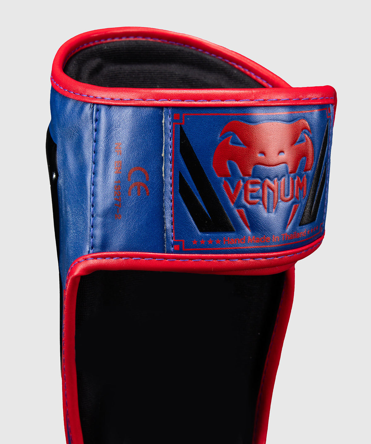 Venum Elite Protectores de Espinillas - Azul Oscuro/Rojo