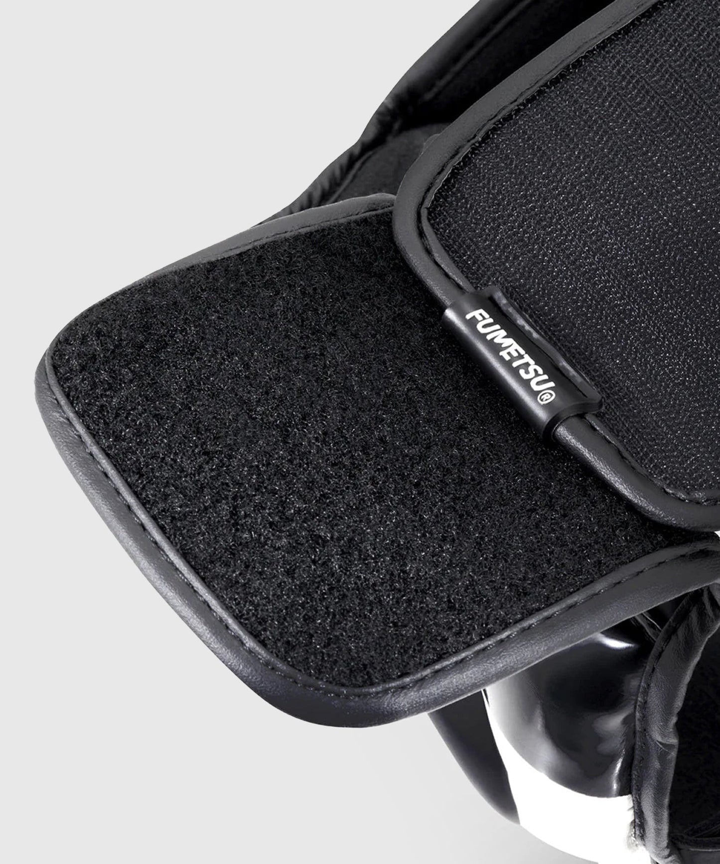 Fumetsu Ghost S3 Headgear - White/Black/Grey