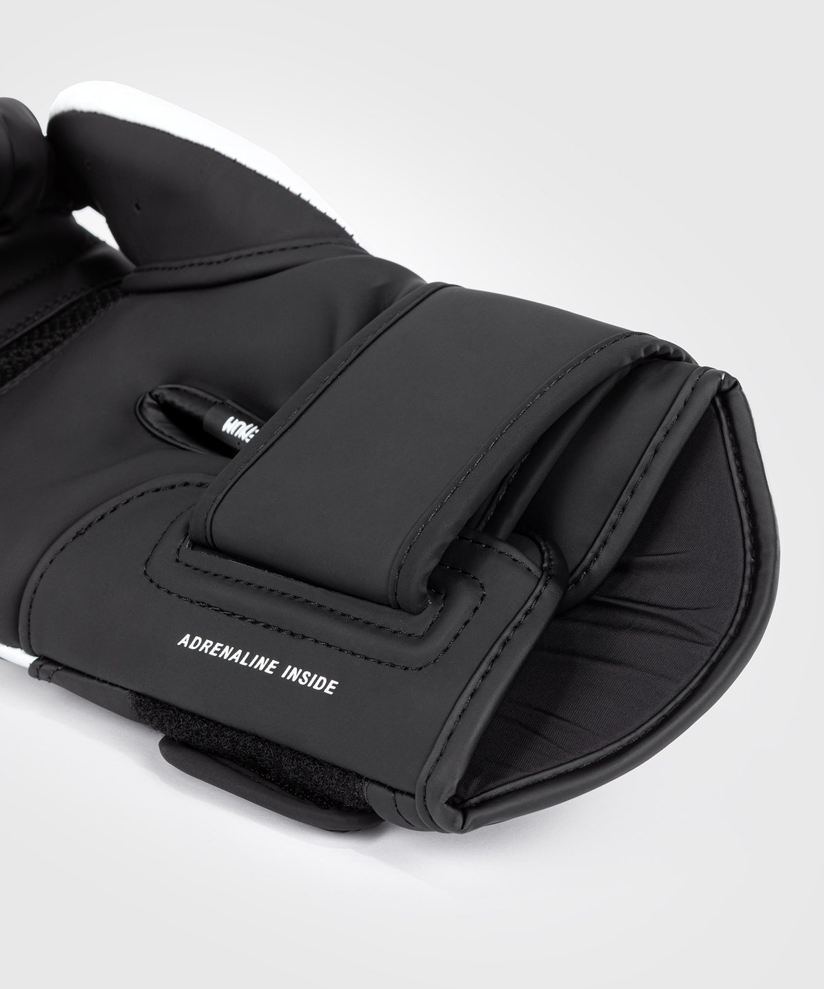 Gants de boxe Venum Challenger 4.0 - Noir/Blanc