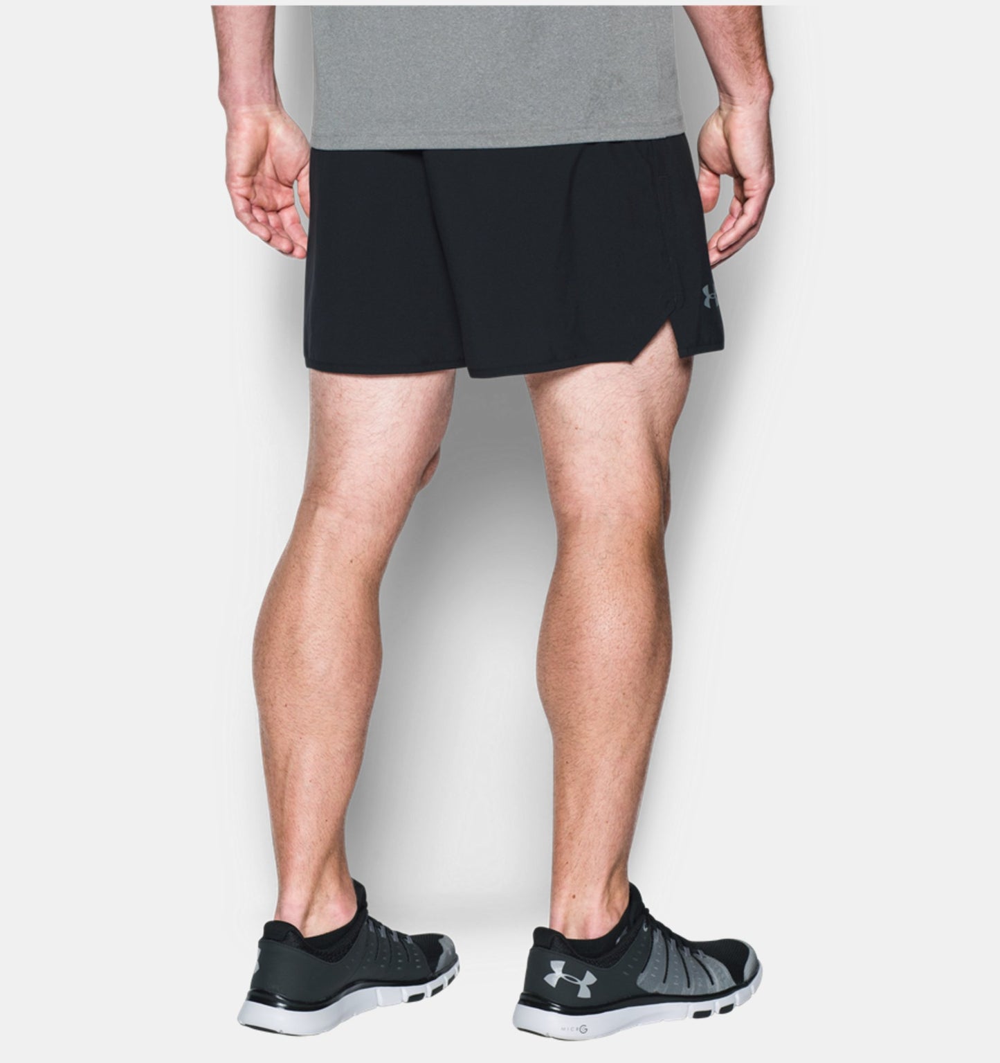 Under Armour Qualifier Shorts – Negro