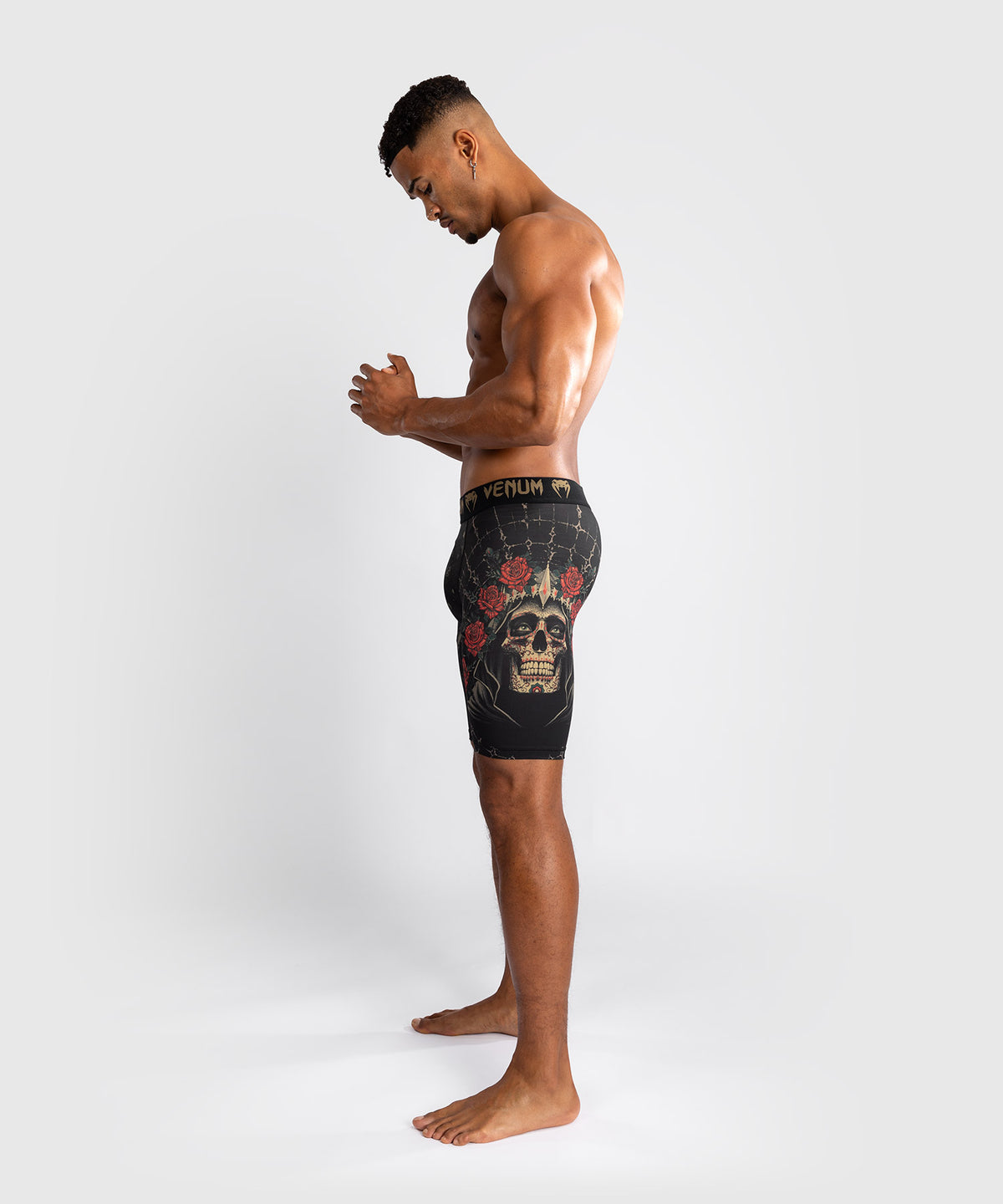 Short de compression pour Hommes Venum Santa Muerte 5.0 - Noir Profond/Or