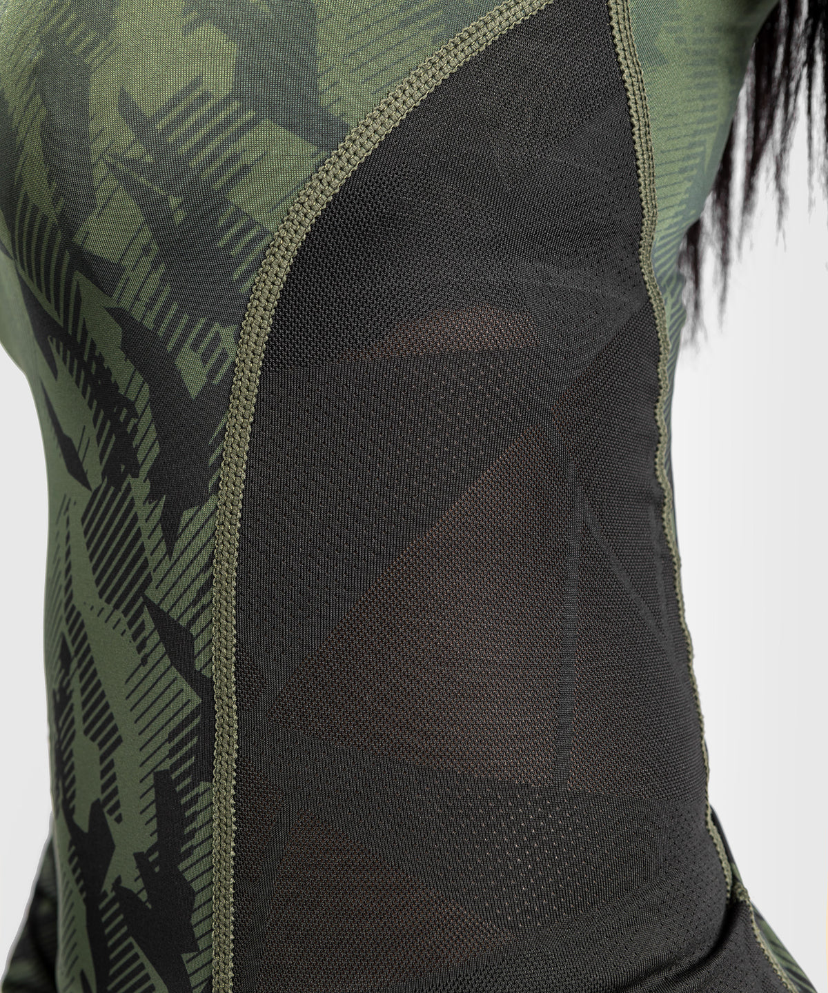 T-shirt de compression Manches longues Femme UFC Venum Authentic Fight Week - Kaki