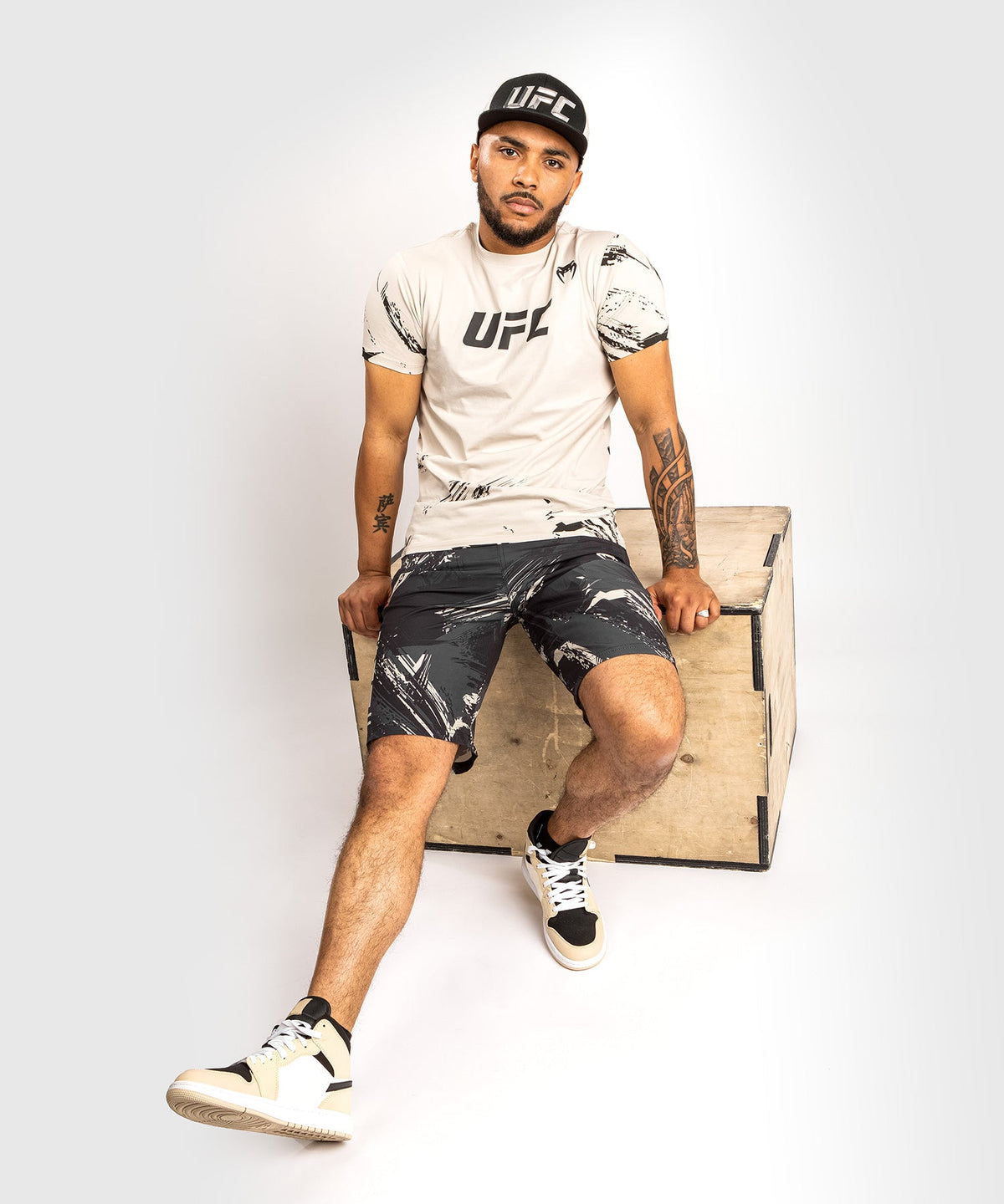 UFC T-Shirt Venum Authentic Fight Week 2.0 - Short Sleeve - Sand