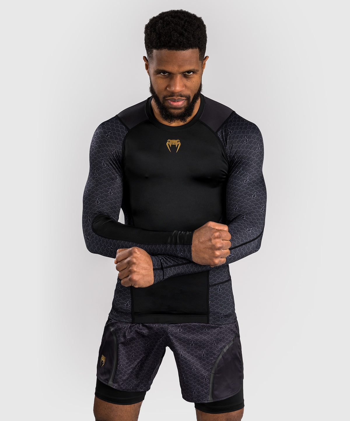 Venum x Assassin’s Creed Shadows Men's Long Sleeve Rashguard - Schwarz