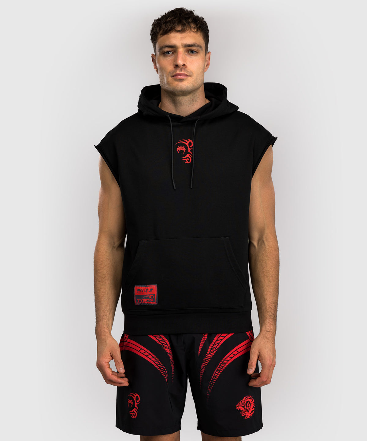 Venum x Mike Tyson Tiger Sudadera Sin Mangas - Negro Profundo/Rojo Intenso