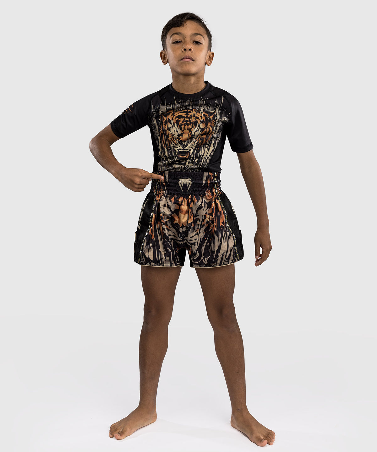 Venum Tiger Pantalones Cortos de Muay Thai para Niños - Negro/Naranja Neón