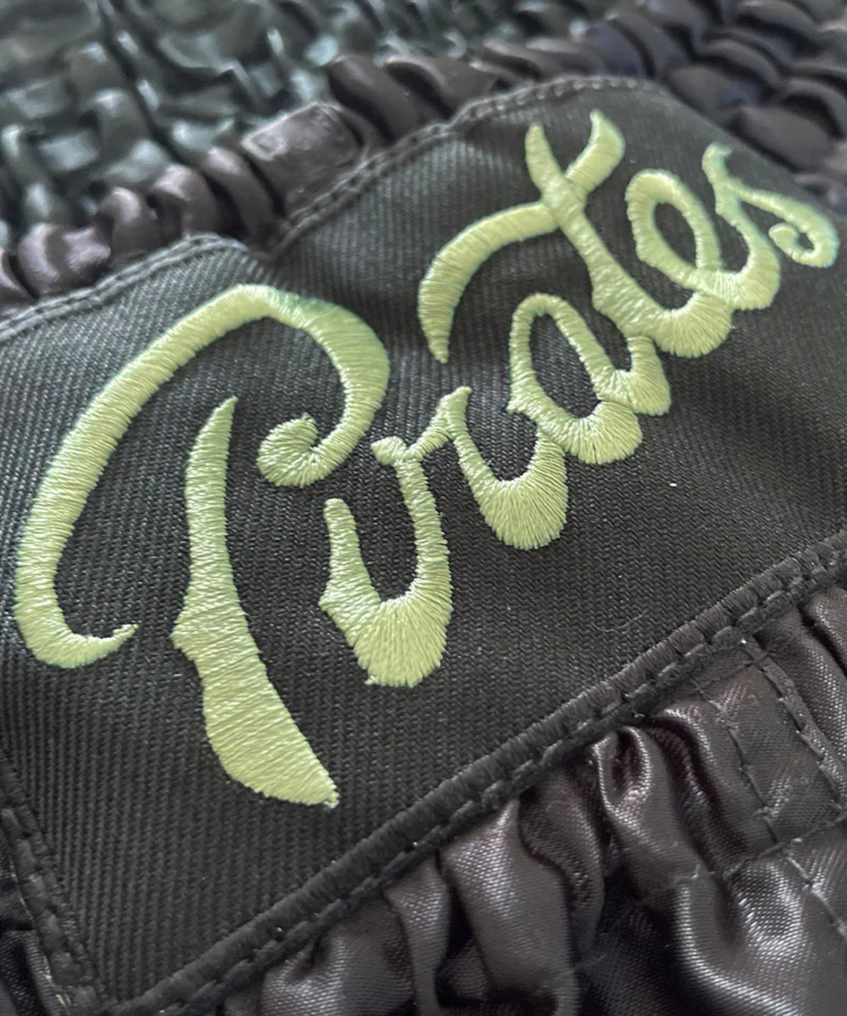 Pride Or Die Pirate V2 Muay Thai Shorts - Nero/Beige