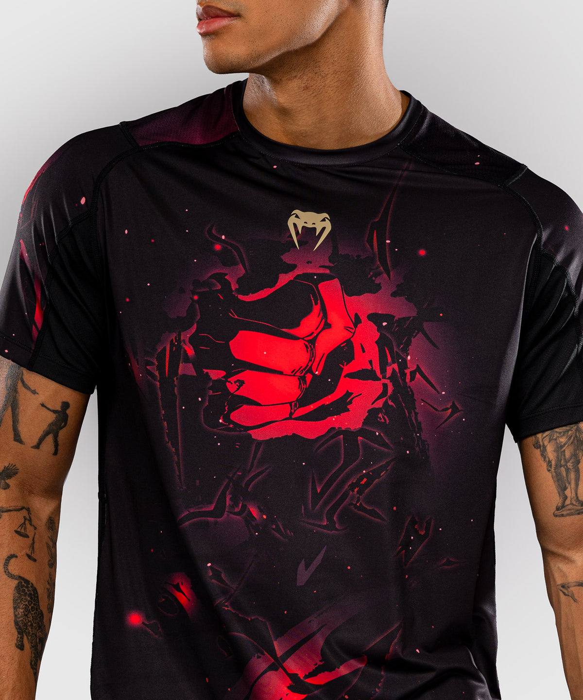Jujutsu Kaisen x Venum Itadori Camiseta Dry Tech – Negro/Rojo