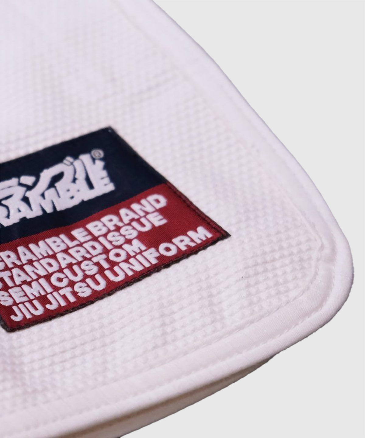 Scramble Standard Issue Kimono JJB - Blanco
