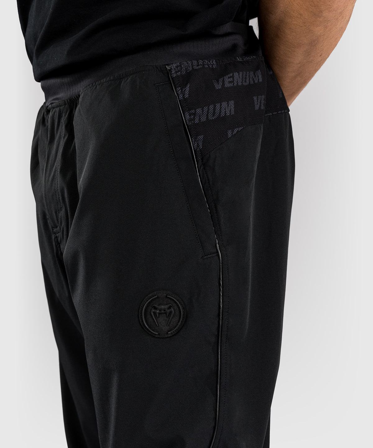 Venum Cargo Light Aero Joggers - Black