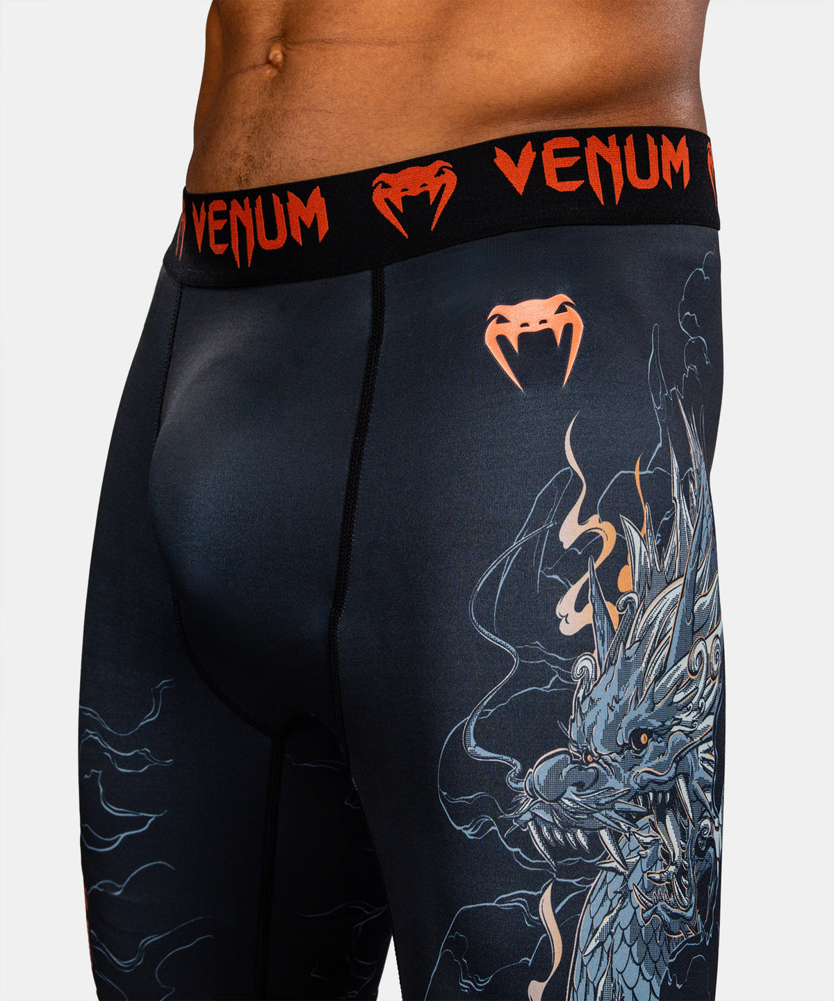 Venum Thunder Dragon Pantaloncini a Compressione – Nero/Grigio/Rame