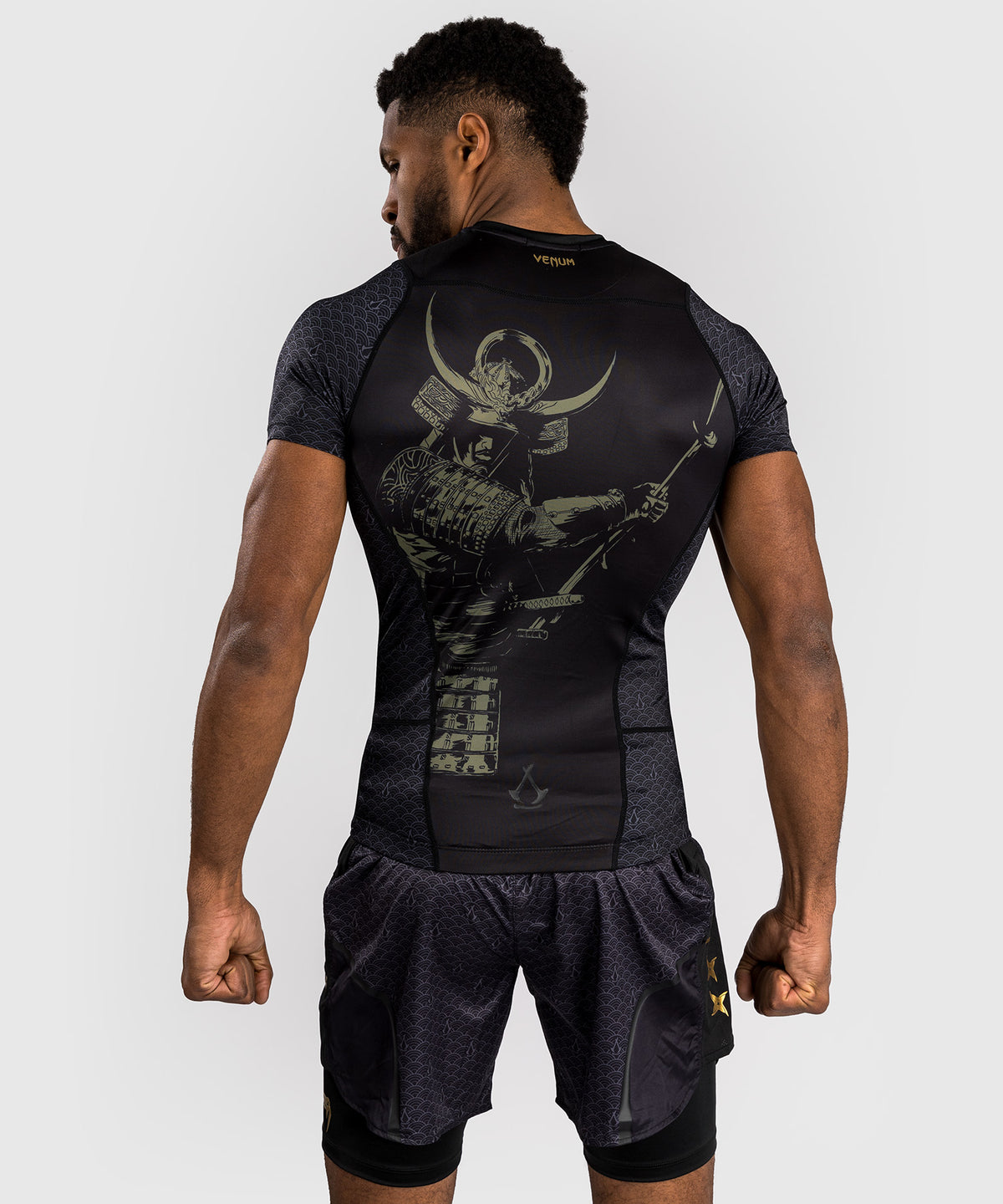 Venum x Assassin’s Creed Shadows Kurzärmeliger Rashguard für Männer - Schwarz