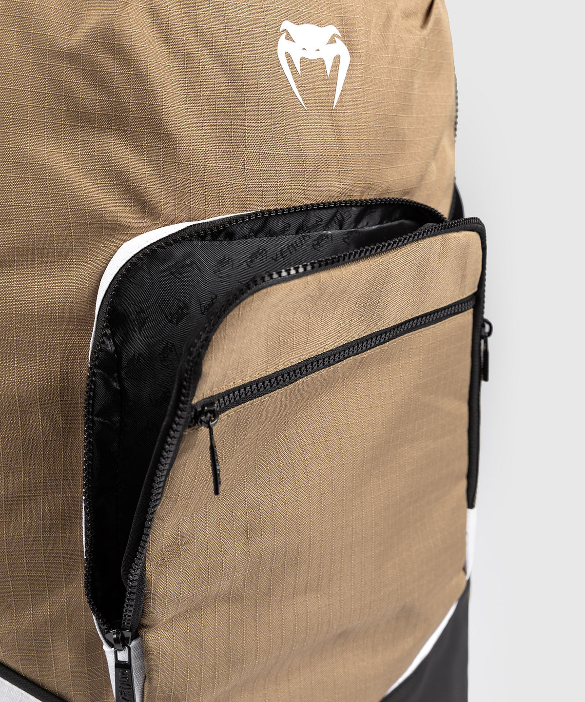 Venum Evo 2 Xtrem Rucksack (50-63L) – Düne