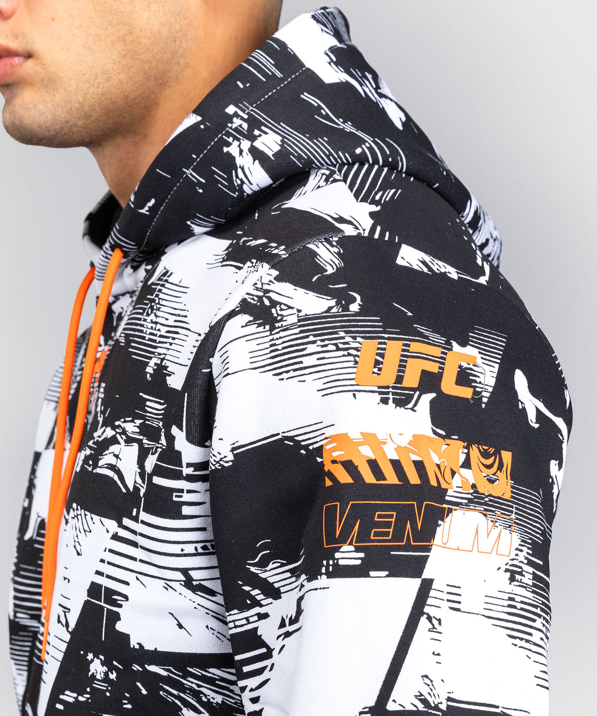 UFC Zenith by Venum Authentic Fight Week Pullover Hoodie Herren - Weiß